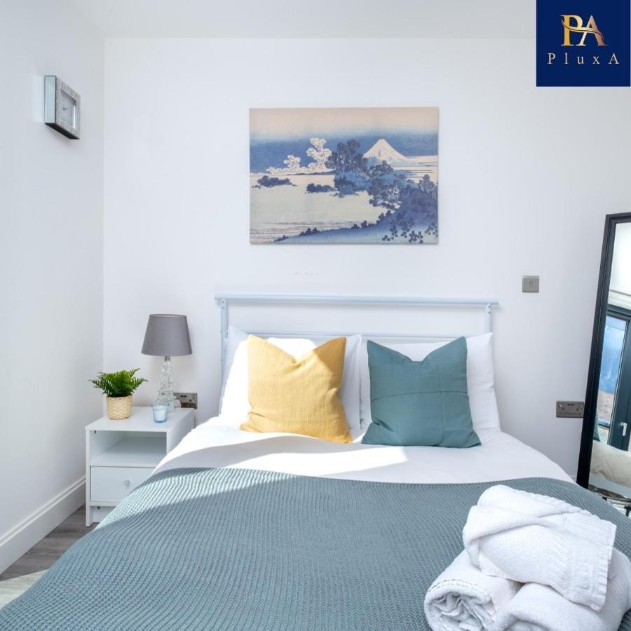 Pluxa Vivid Veranda Beautiful City Centre Apartment With Free Parking Birmingham Extérieur photo