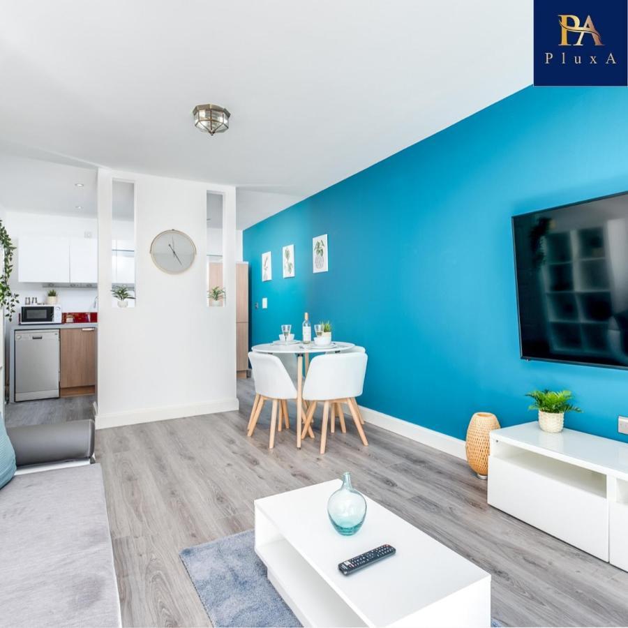 Pluxa Vivid Veranda Beautiful City Centre Apartment With Free Parking Birmingham Extérieur photo