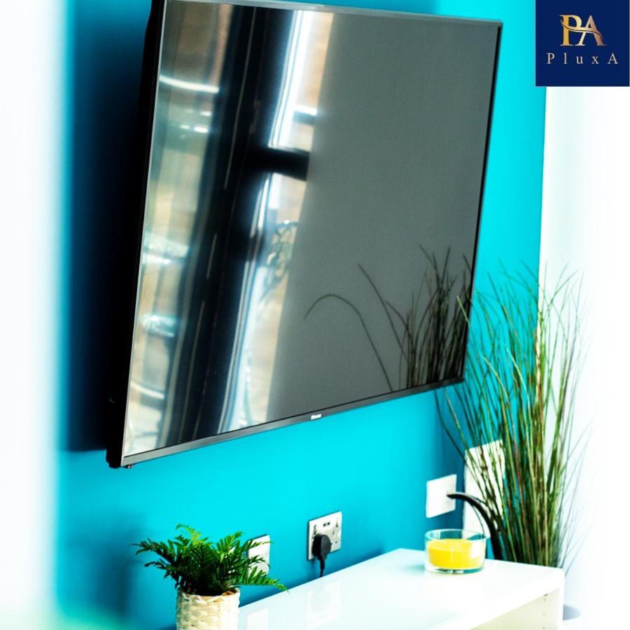 Pluxa Vivid Veranda Beautiful City Centre Apartment With Free Parking Birmingham Extérieur photo