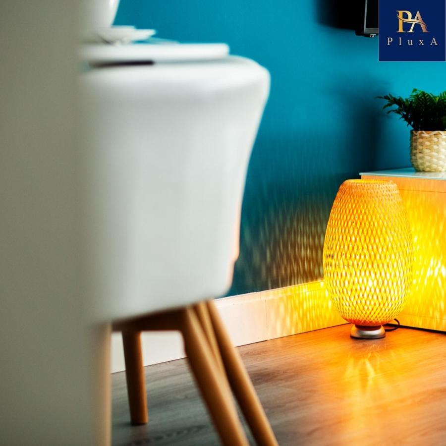 Pluxa Vivid Veranda Beautiful City Centre Apartment With Free Parking Birmingham Extérieur photo